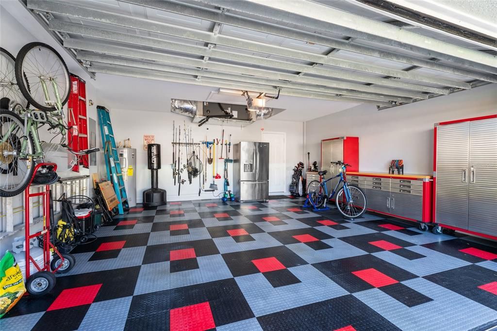 En Venta: $972,000 (4 camas, 3 baños, 2709 Pies cuadrados)