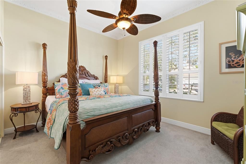 En Venta: $972,000 (4 camas, 3 baños, 2709 Pies cuadrados)