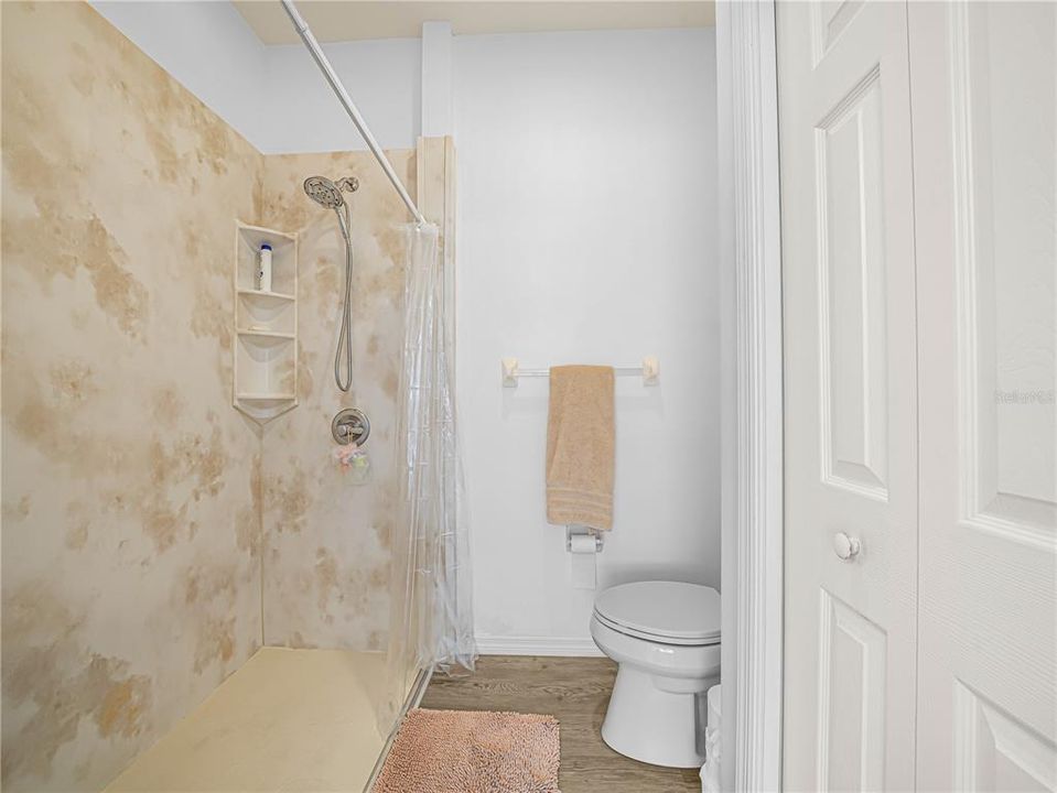 Active With Contract: $369,900 (3 beds, 2 baths, 1845 Square Feet)