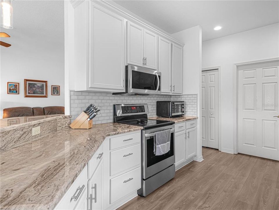 Active With Contract: $369,900 (3 beds, 2 baths, 1845 Square Feet)