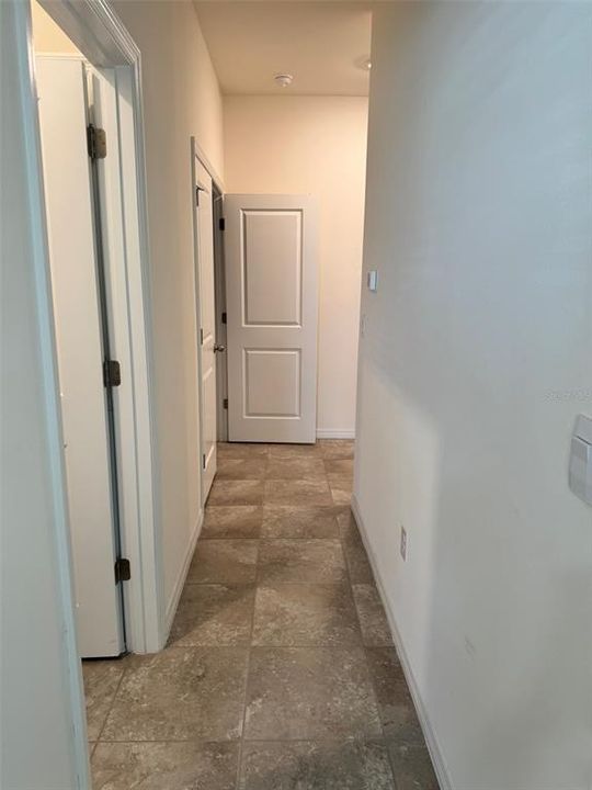 合同活跃: $3,400 (2 贝兹, 2 浴室, 1552 平方英尺)