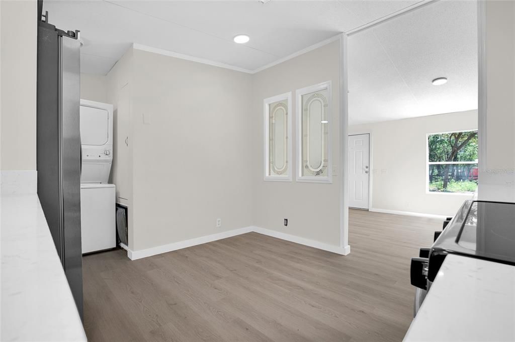 For Sale: $224,900 (3 beds, 2 baths, 960 Square Feet)