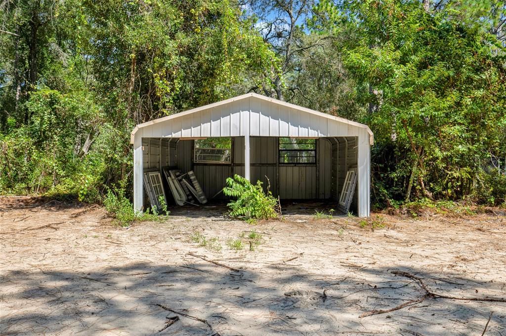 For Sale: $224,900 (3 beds, 2 baths, 960 Square Feet)