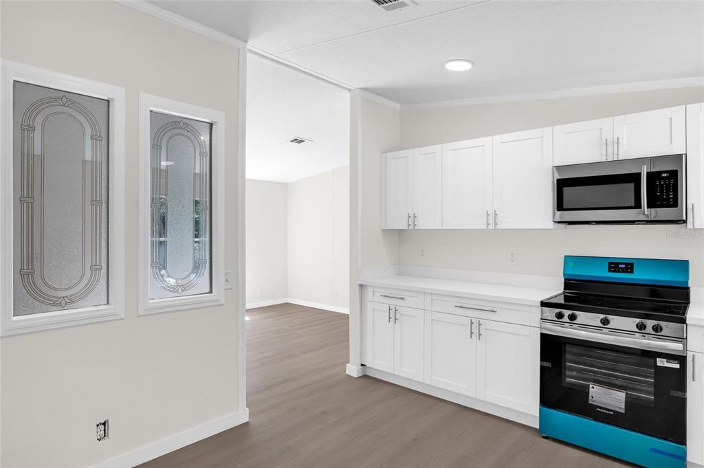 For Sale: $224,900 (3 beds, 2 baths, 960 Square Feet)