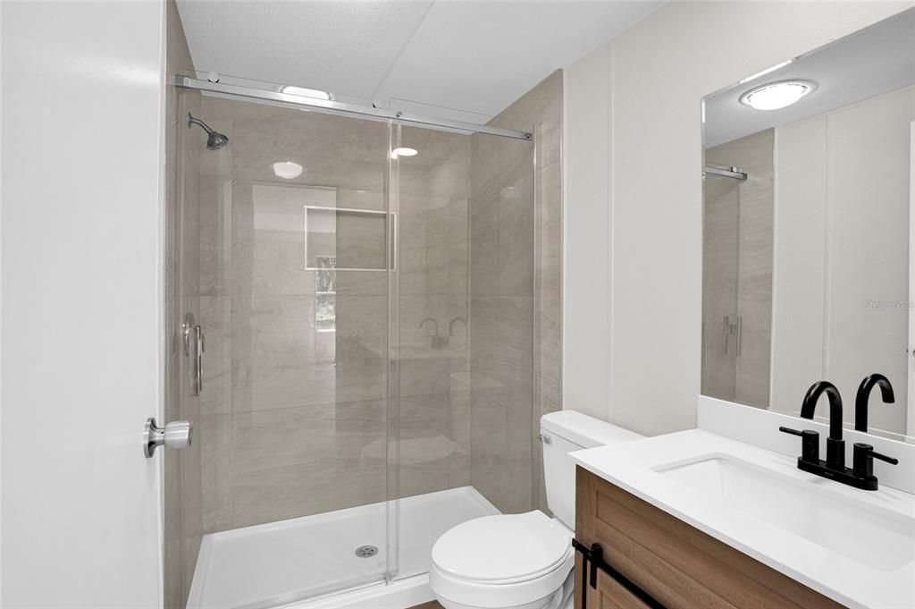 For Sale: $224,900 (3 beds, 2 baths, 960 Square Feet)