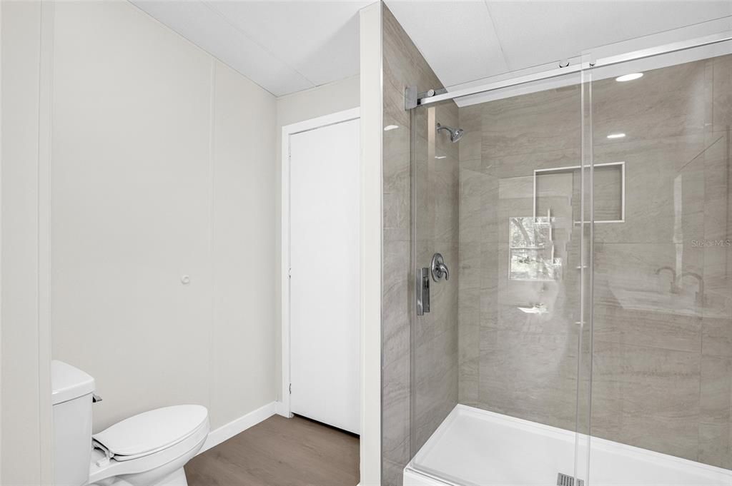 For Sale: $224,900 (3 beds, 2 baths, 960 Square Feet)