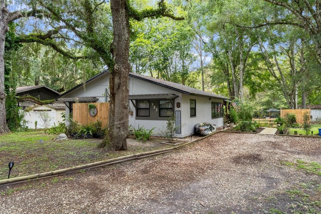 En Venta: $284,900 (2 camas, 1 baños, 990 Pies cuadrados)