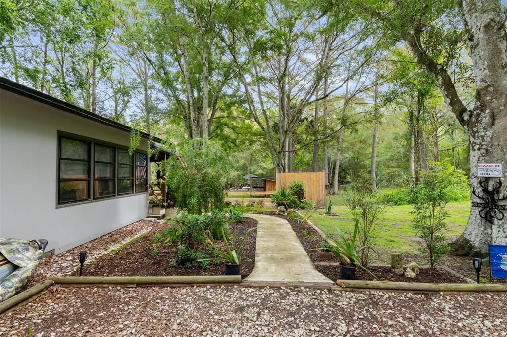 En Venta: $284,900 (2 camas, 1 baños, 990 Pies cuadrados)