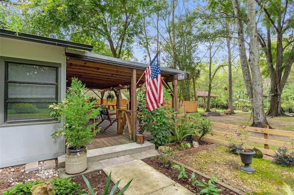 En Venta: $284,900 (2 camas, 1 baños, 990 Pies cuadrados)