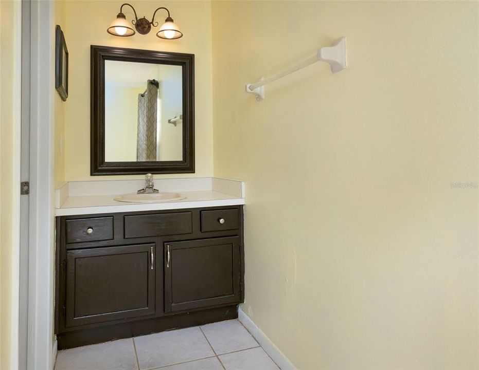 待售: $259,000 (2 贝兹, 2 浴室, 1066 平方英尺)