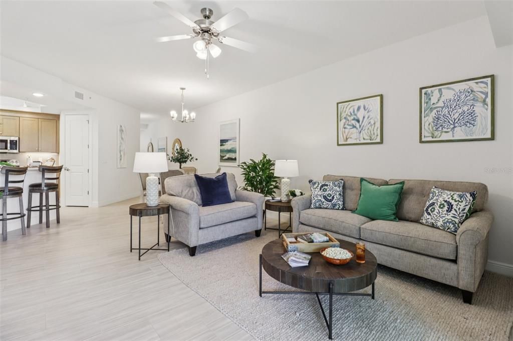 For Sale: $665,000 (2 beds, 2 baths, 1384 Square Feet)