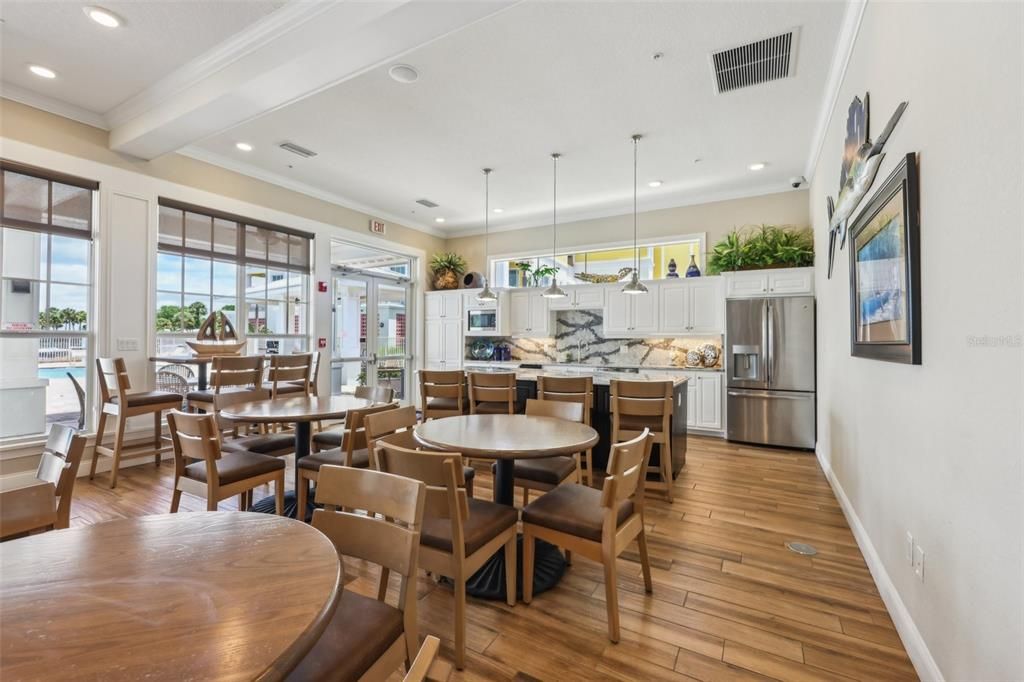 For Sale: $665,000 (2 beds, 2 baths, 1384 Square Feet)