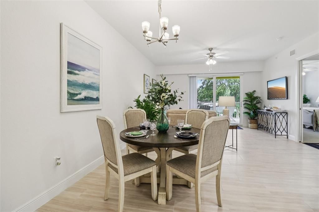 For Sale: $665,000 (2 beds, 2 baths, 1384 Square Feet)