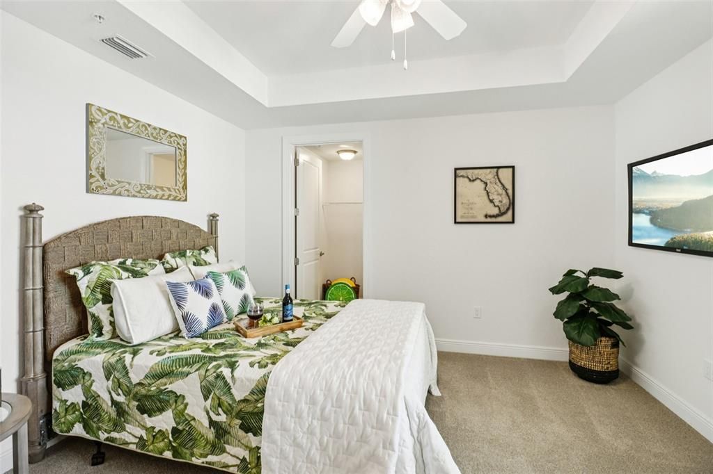 For Sale: $665,000 (2 beds, 2 baths, 1384 Square Feet)