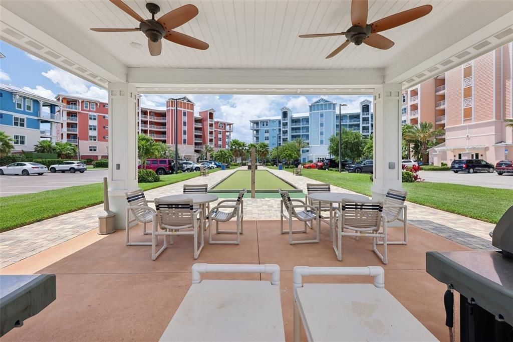 For Sale: $665,000 (2 beds, 2 baths, 1384 Square Feet)