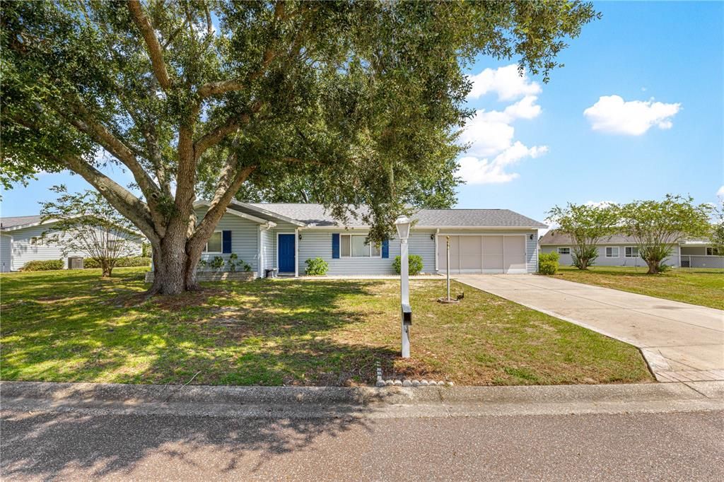 For Sale: $215,000 (2 beds, 2 baths, 1390 Square Feet)