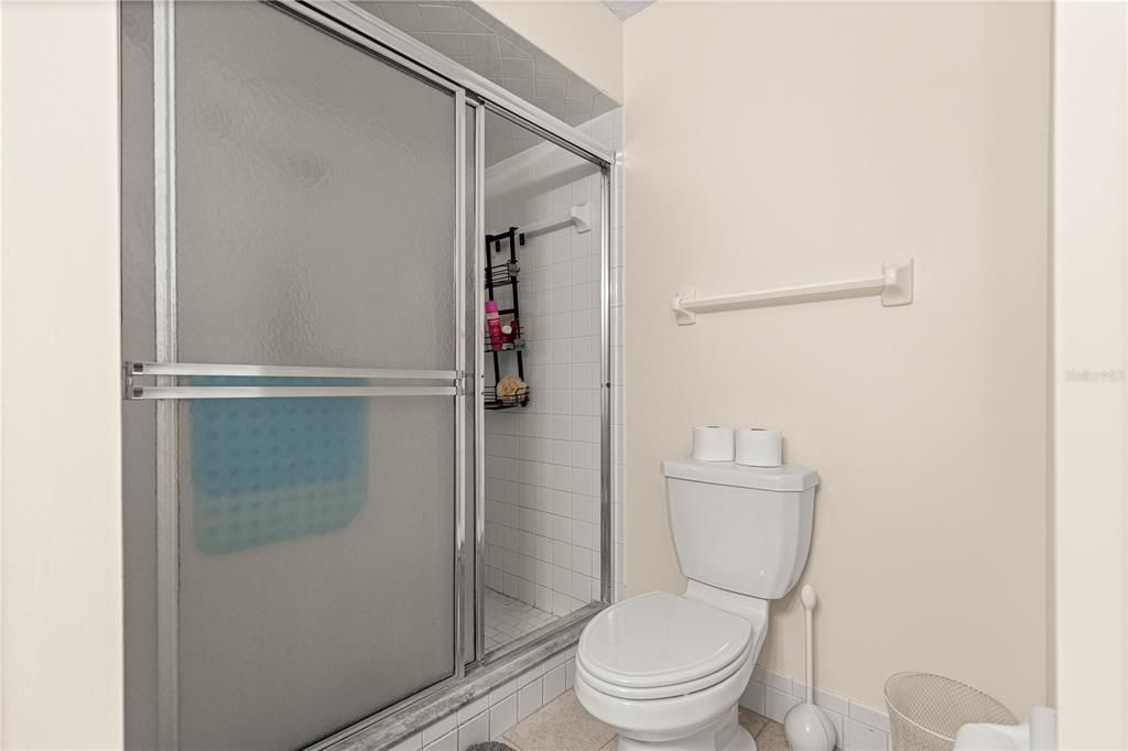 For Sale: $215,000 (2 beds, 2 baths, 1390 Square Feet)