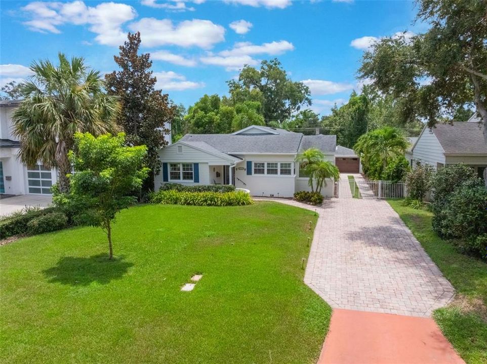 For Sale: $750,000 (3 beds, 2 baths, 2307 Square Feet)