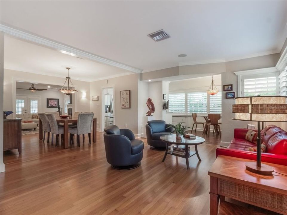 For Sale: $750,000 (3 beds, 2 baths, 2307 Square Feet)