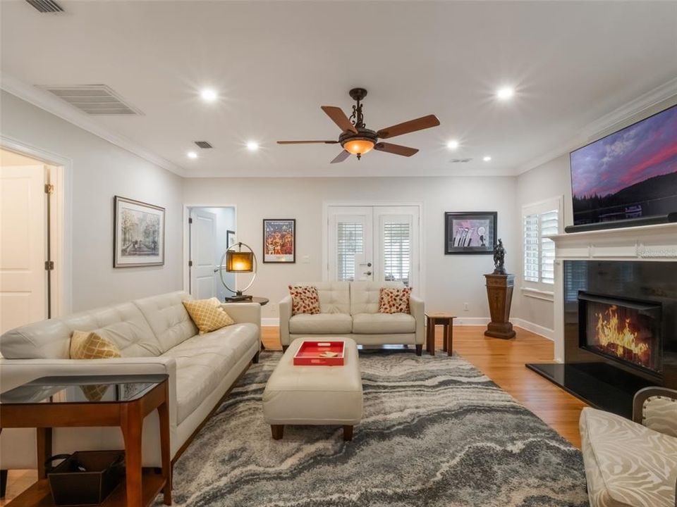 For Sale: $750,000 (3 beds, 2 baths, 2307 Square Feet)