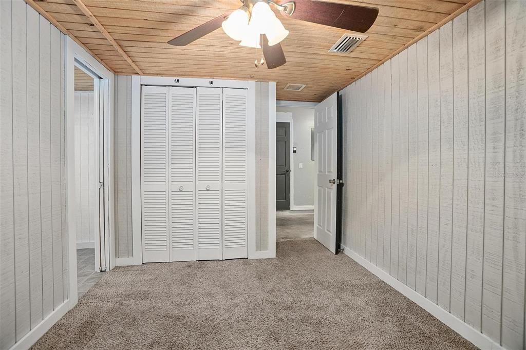 合同活跃: $519,900 (4 贝兹, 3 浴室, 2066 平方英尺)