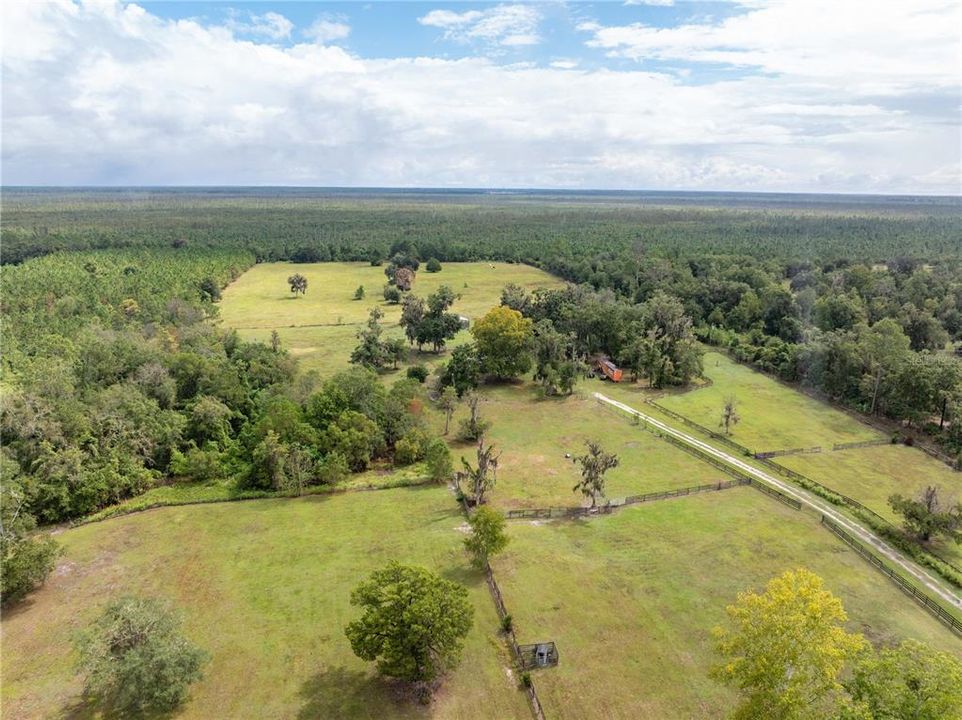 На продажу: $599,000 (3 спален, 2 ванн, 1390 Квадратных фут)