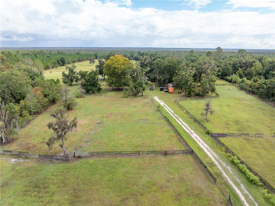 На продажу: $599,000 (3 спален, 2 ванн, 1390 Квадратных фут)