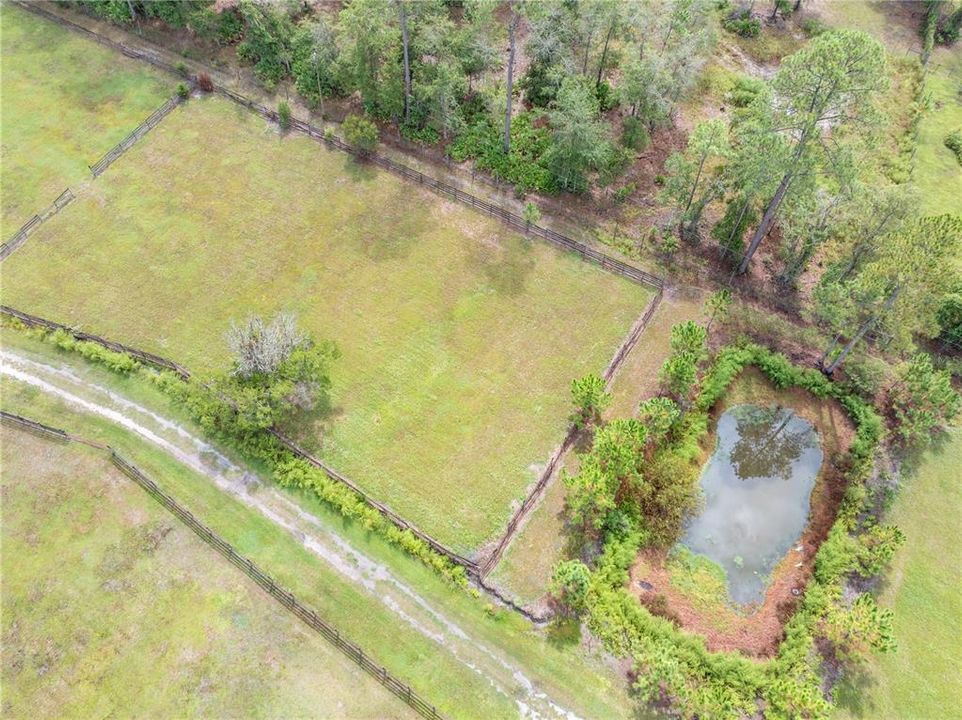 На продажу: $599,000 (3 спален, 2 ванн, 1390 Квадратных фут)