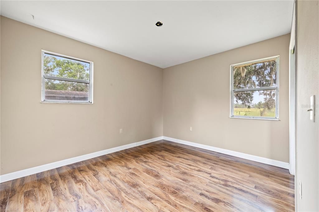 На продажу: $599,000 (3 спален, 2 ванн, 1390 Квадратных фут)