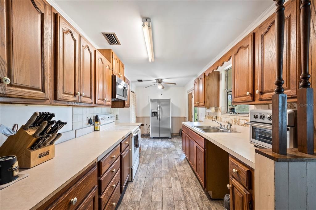 На продажу: $599,000 (3 спален, 2 ванн, 1390 Квадратных фут)