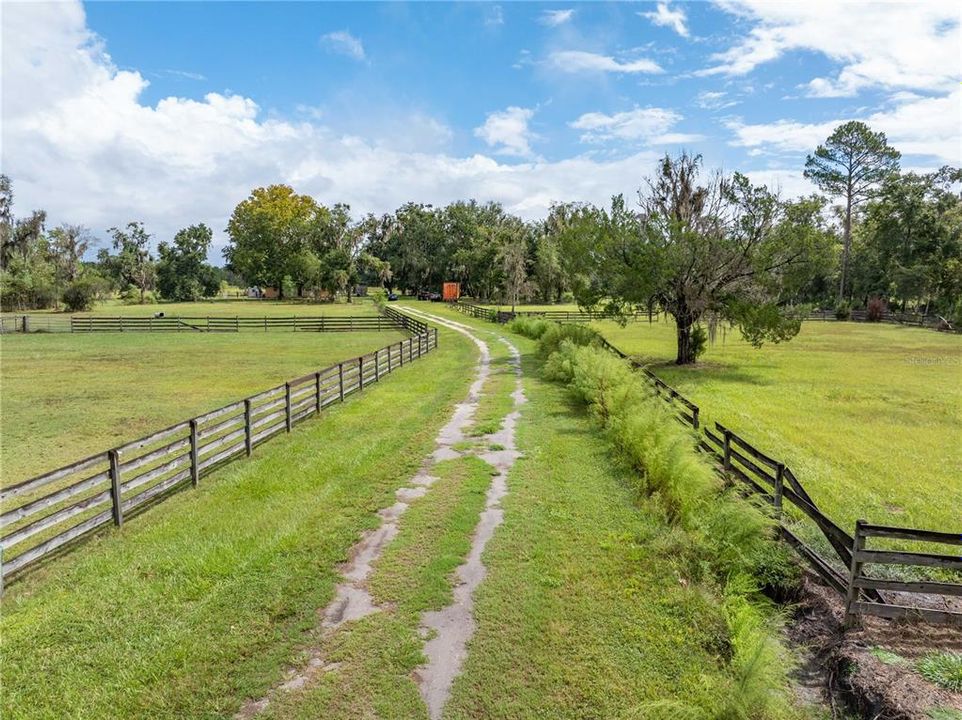 На продажу: $599,000 (3 спален, 2 ванн, 1390 Квадратных фут)