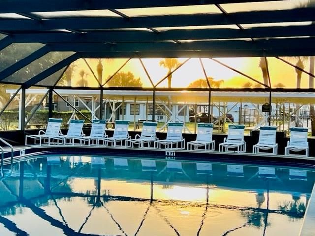 For Sale: $189,000 (2 beds, 1 baths, 1100 Square Feet)