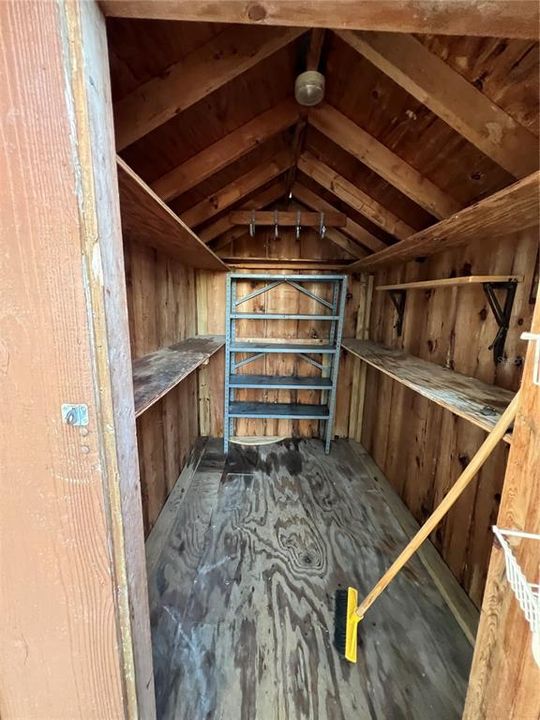 For Sale: $189,000 (2 beds, 1 baths, 1100 Square Feet)