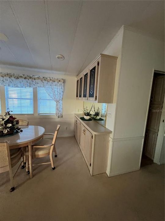 For Sale: $189,000 (2 beds, 1 baths, 1100 Square Feet)