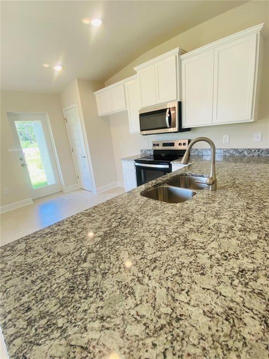 Active With Contract: $376,900 (3 beds, 2 baths, 1415 Square Feet)