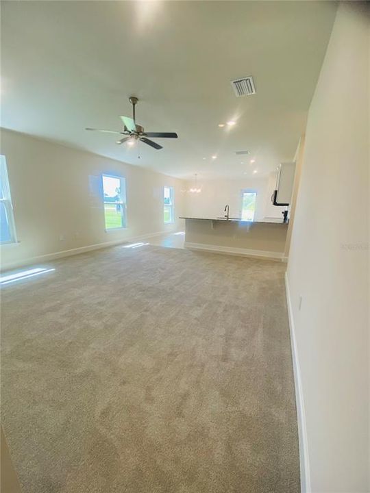 Active With Contract: $376,900 (3 beds, 2 baths, 1415 Square Feet)