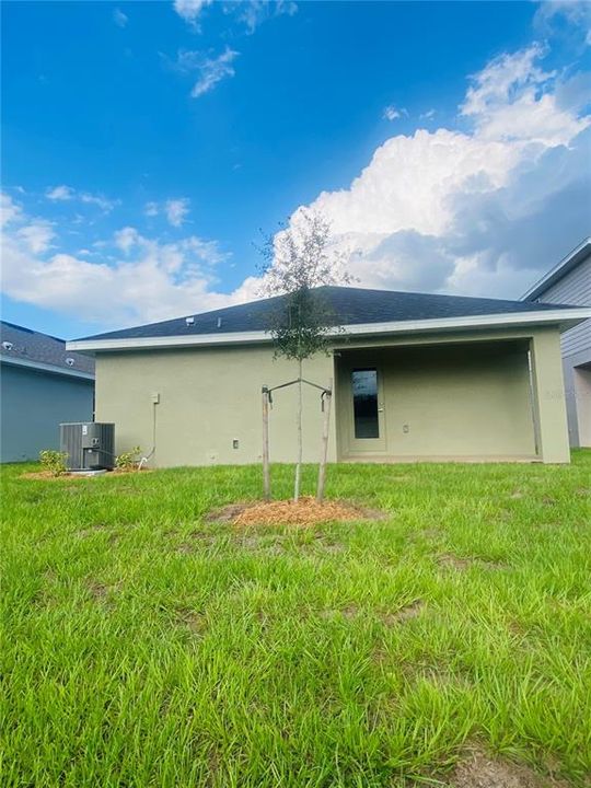 Active With Contract: $376,900 (3 beds, 2 baths, 1415 Square Feet)