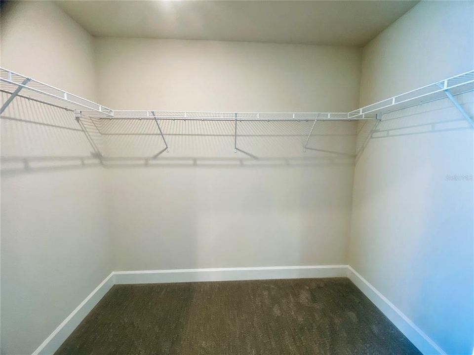 Active With Contract: $376,900 (3 beds, 2 baths, 1415 Square Feet)