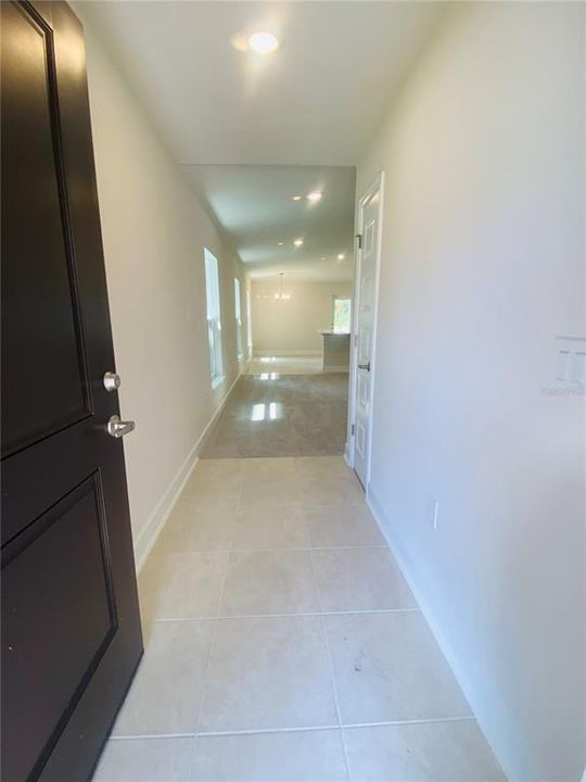 Active With Contract: $376,900 (3 beds, 2 baths, 1415 Square Feet)