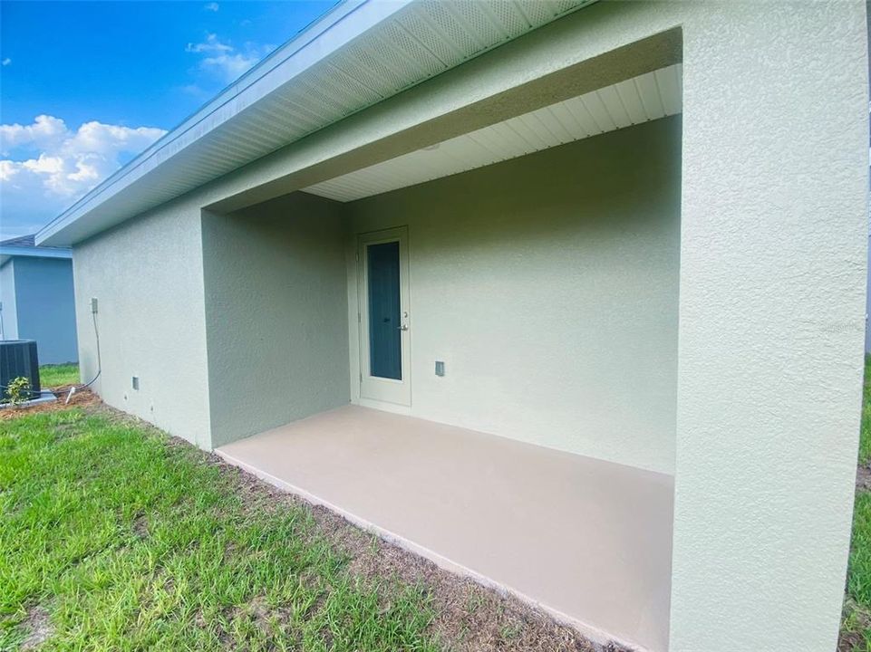 Active With Contract: $376,900 (3 beds, 2 baths, 1415 Square Feet)