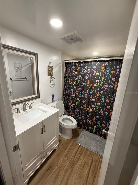 En Venta: $224,900 (2 camas, 2 baños, 948 Pies cuadrados)