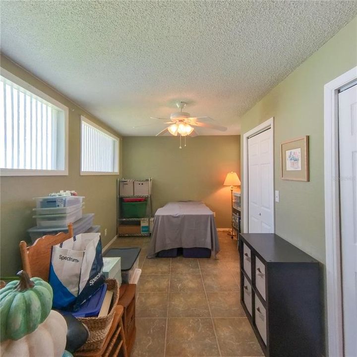 For Sale: $325,000 (3 beds, 1 baths, 1466 Square Feet)