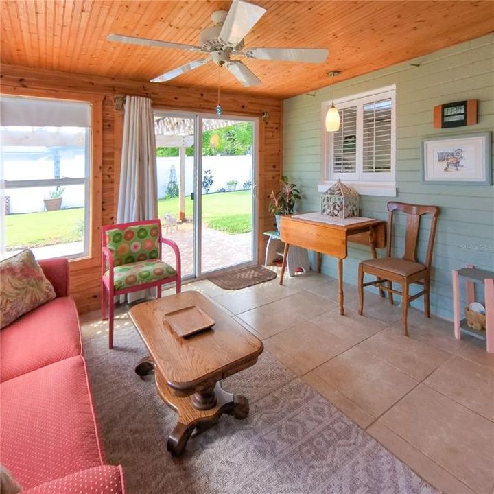 For Sale: $325,000 (3 beds, 1 baths, 1466 Square Feet)