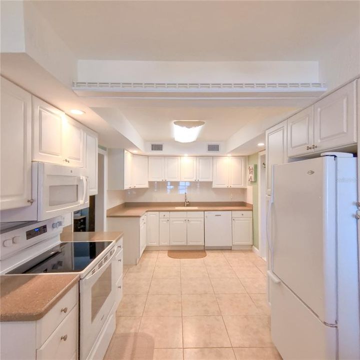 For Sale: $325,000 (3 beds, 1 baths, 1466 Square Feet)