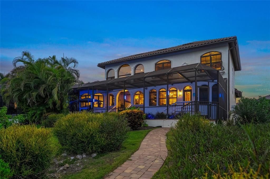 For Sale: $2,425,000 (3 beds, 3 baths, 3460 Square Feet)