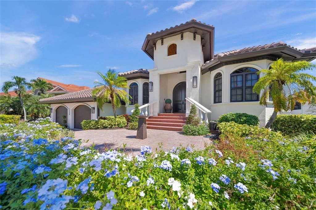 For Sale: $2,425,000 (3 beds, 3 baths, 3460 Square Feet)