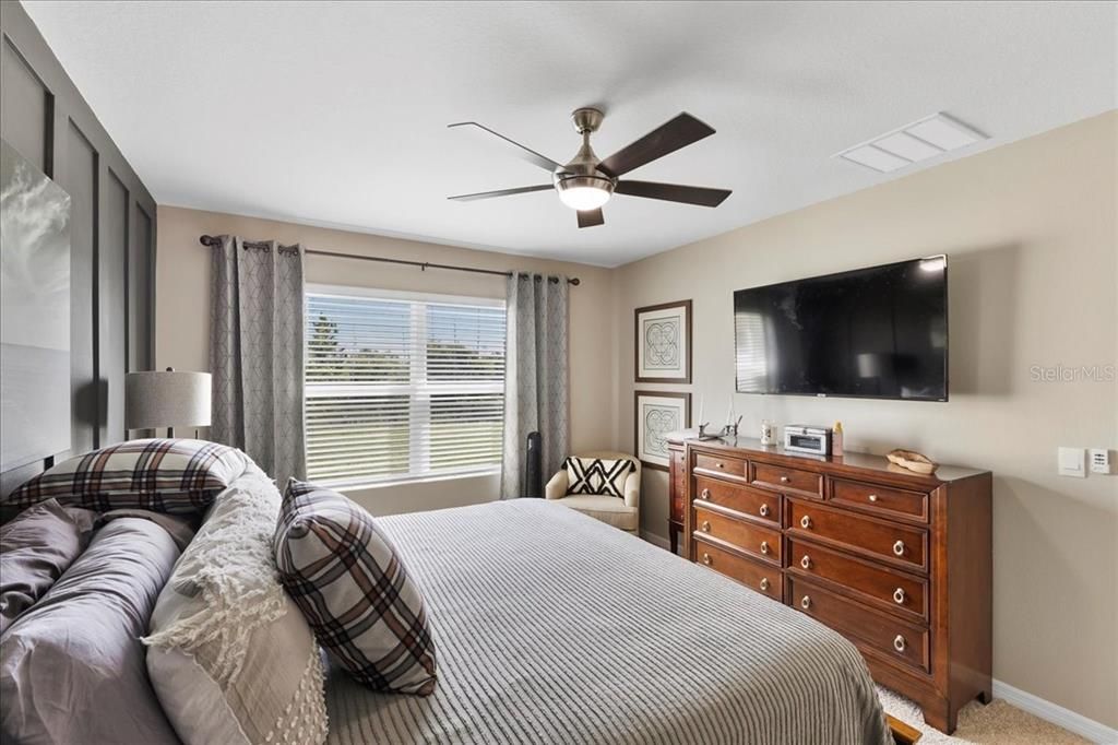 Active With Contract: $329,900 (4 beds, 2 baths, 1855 Square Feet)