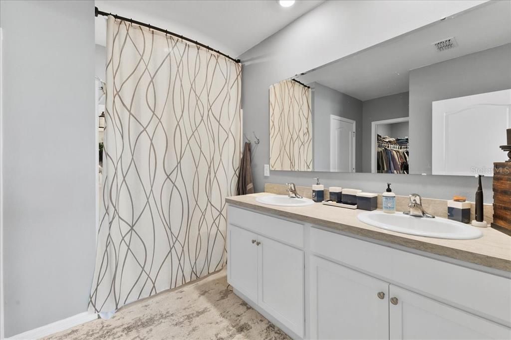 Active With Contract: $329,900 (4 beds, 2 baths, 1855 Square Feet)