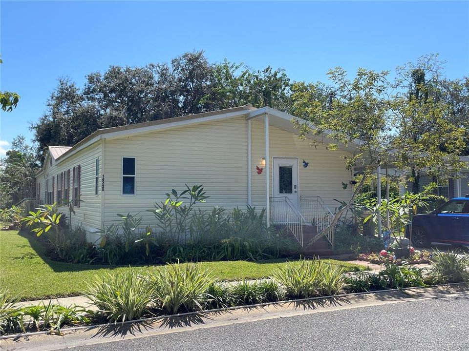 En Venta: $240,000 (4 camas, 2 baños, 2128 Pies cuadrados)