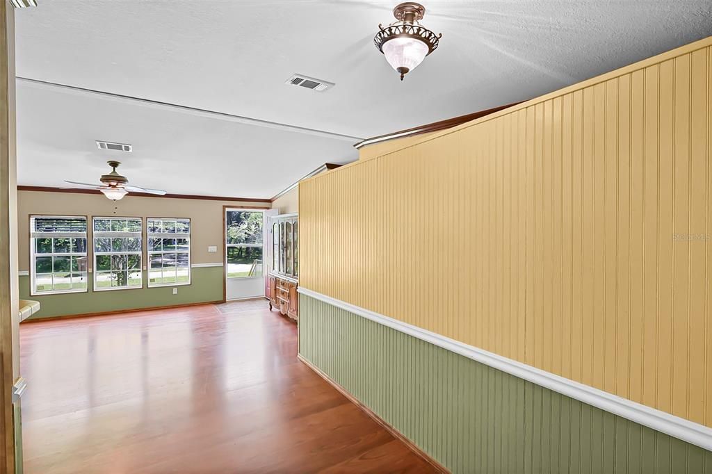 En Venta: $240,000 (4 camas, 2 baños, 2128 Pies cuadrados)